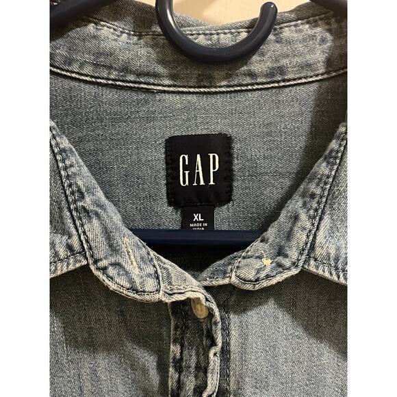 Gap Cropped Denim Shirt - Picture 5 of 7